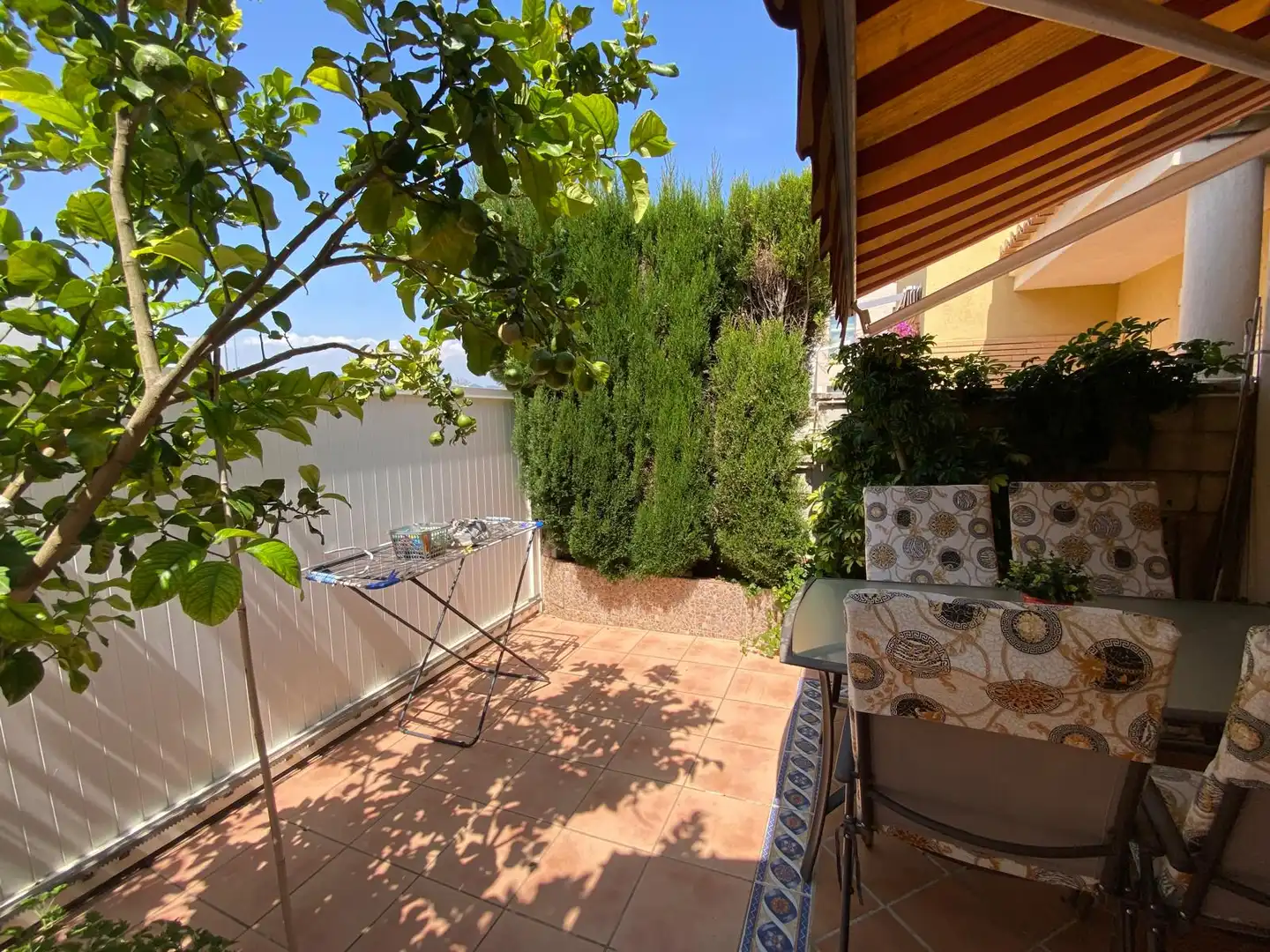 Terrassa de Casa adosada en venda en Bellreguard amb Aire condicionat, Jardí privat i Traster