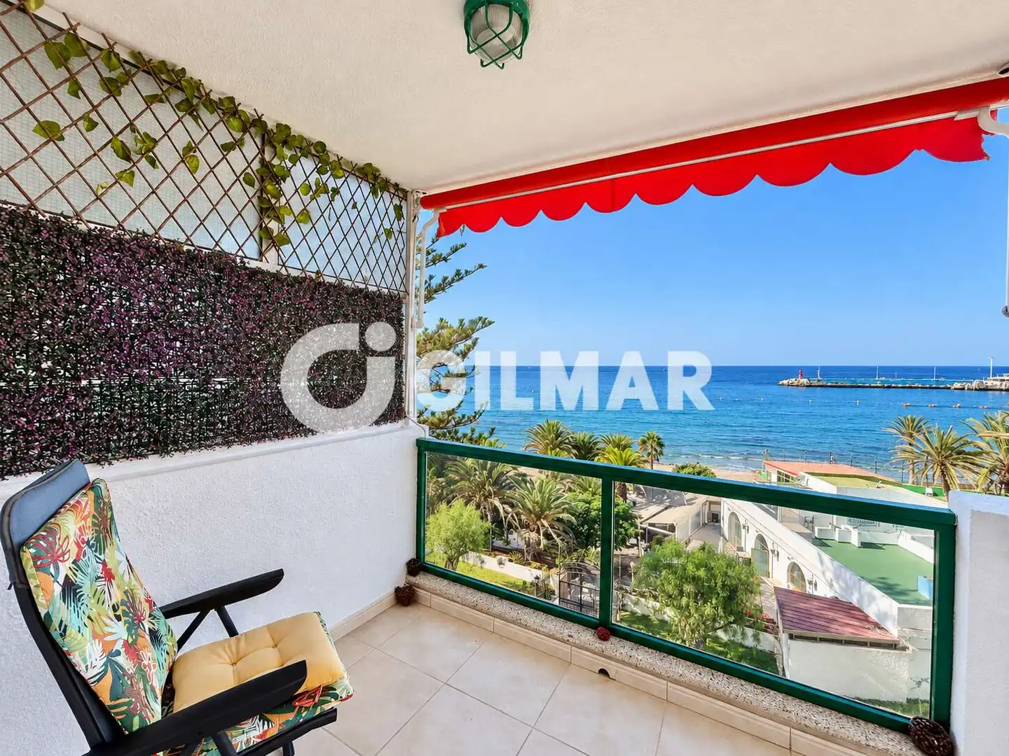 Apartament amb terrassa en venda a Avenida Juan Carlos I 7, imagen 2