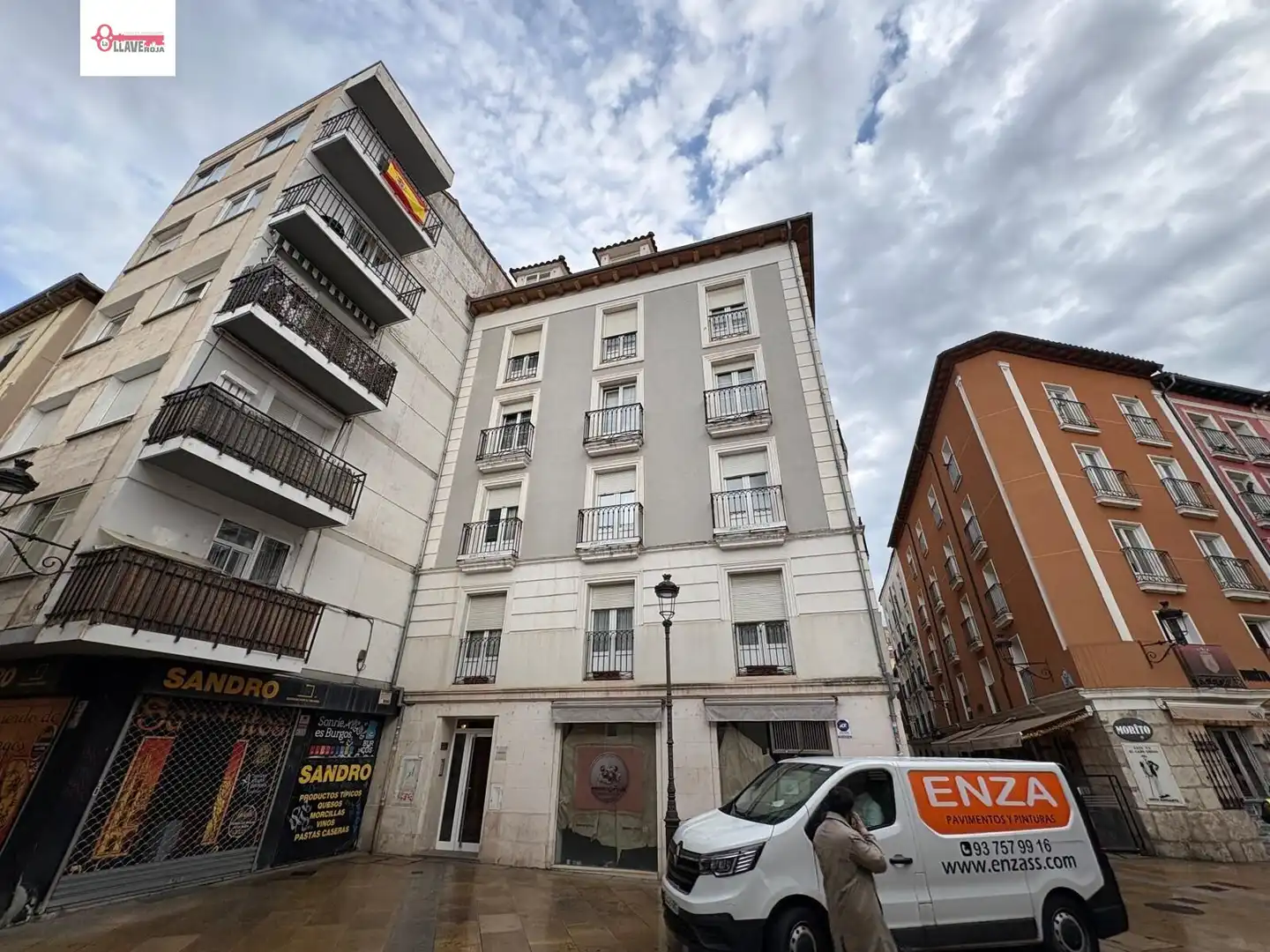 Vista exterior de Apartamento en venta en Burgos con Calefacción, Parquet y Amueblado