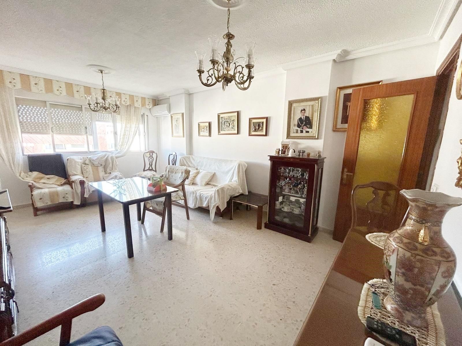 Sala de estar de Piso en venta en  Sevilla Capital con Aire acondicionado y Terraza