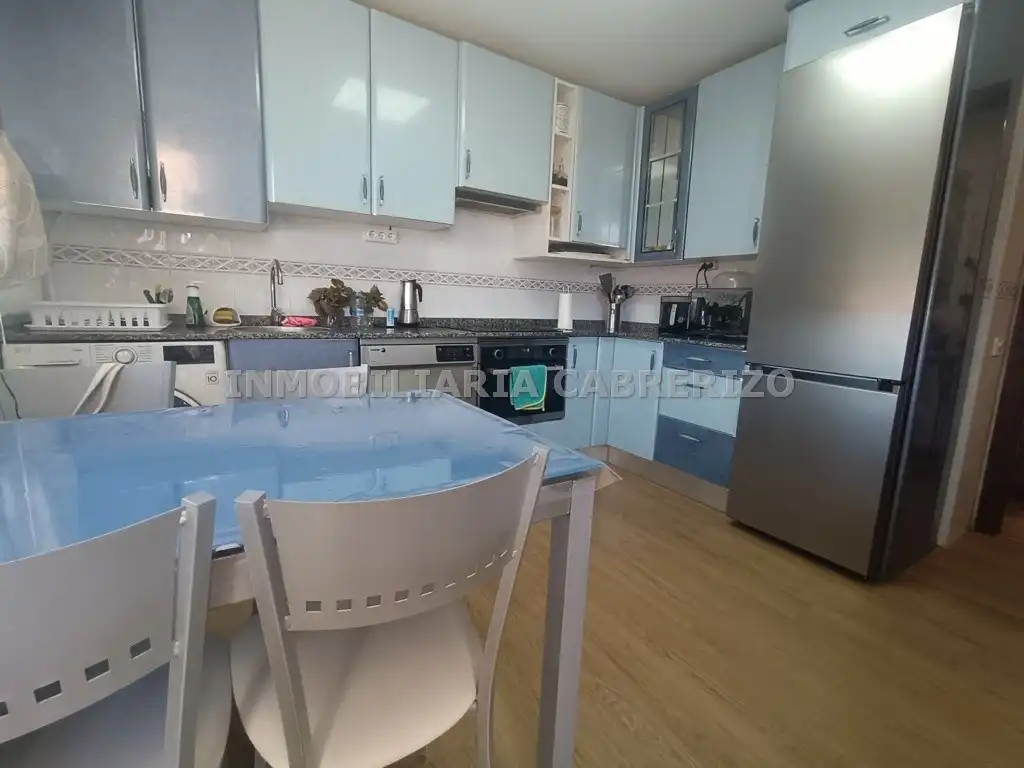 Cocina de Piso en venta en  Logroño con Calefacción, Parquet y Terraza