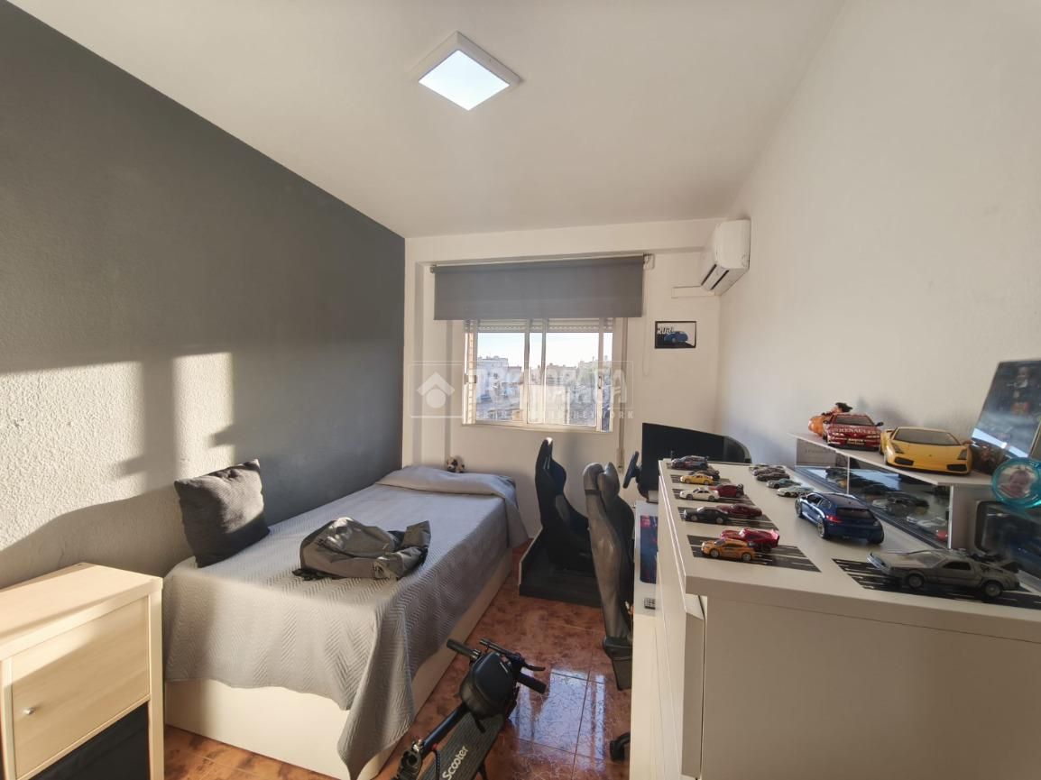 Dormitori de Pis en venda en  Almería Capital