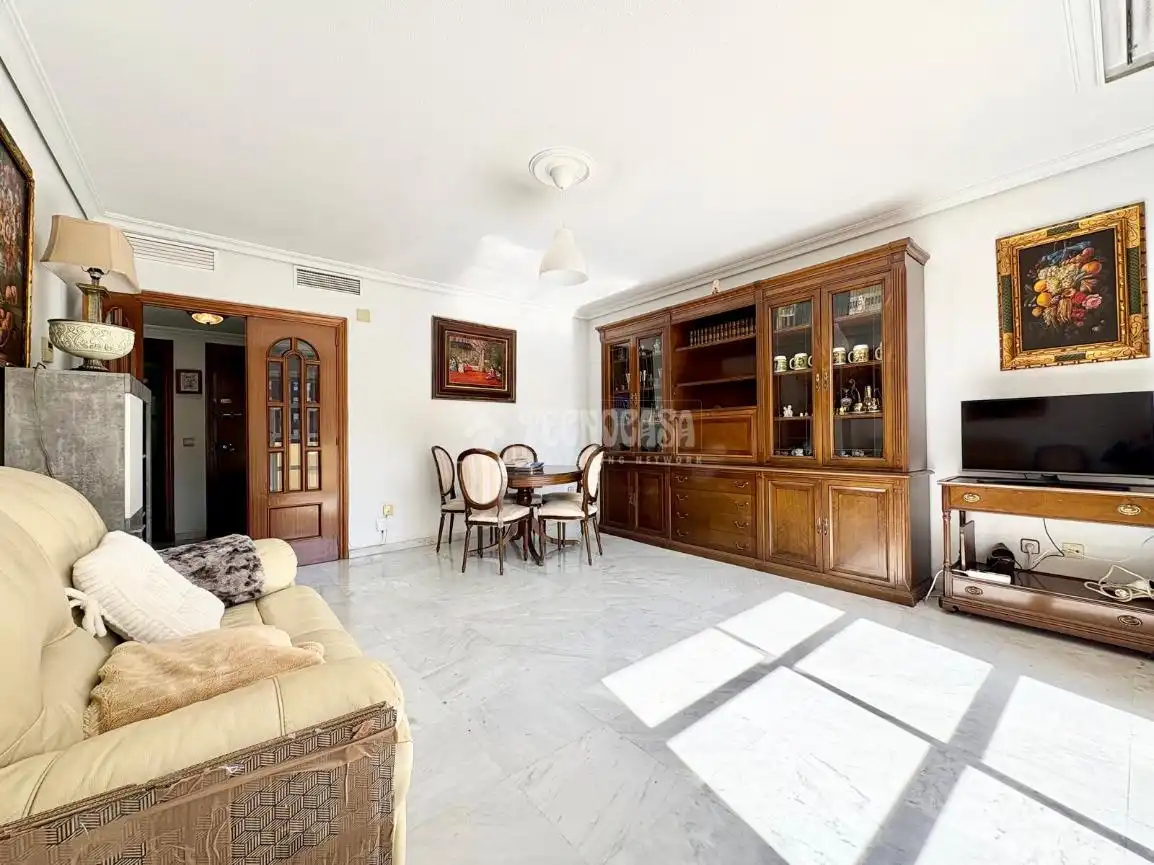 Sala de estar de Piso en venta en Sevilla con Aire acondicionado, Calefacción y Terraza