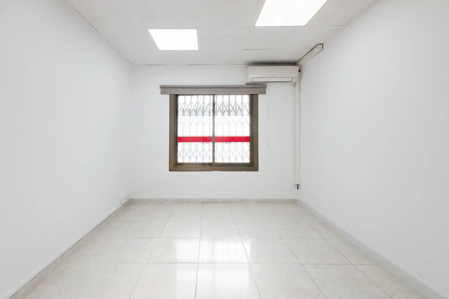 Planta baja en venta en La Salut
