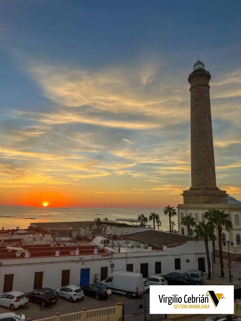 Vista exterior de Piso en venta en Chipiona con Terraza