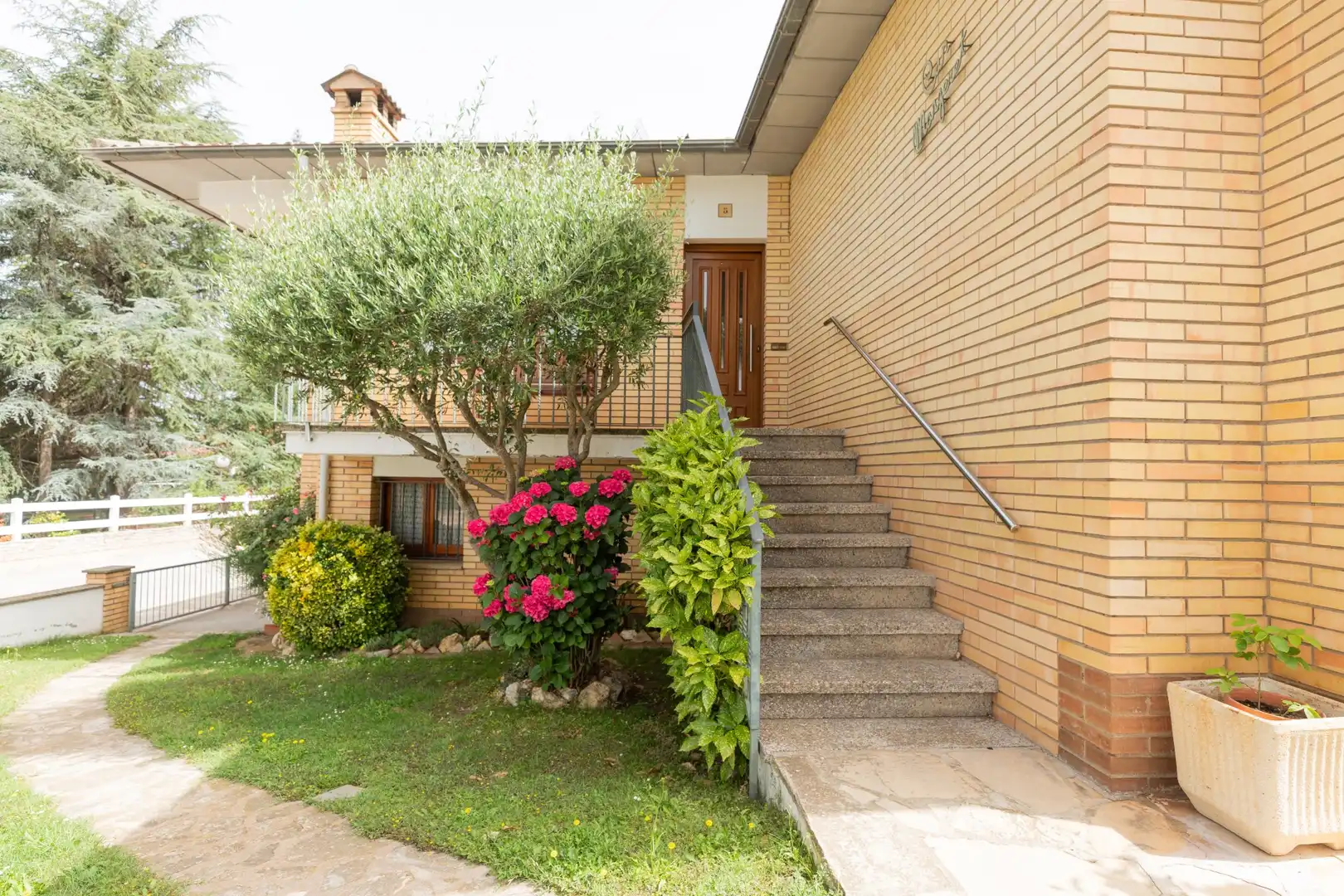 Exterior view of Houses for sale in Seva  with Heating, Terrace and Storage room