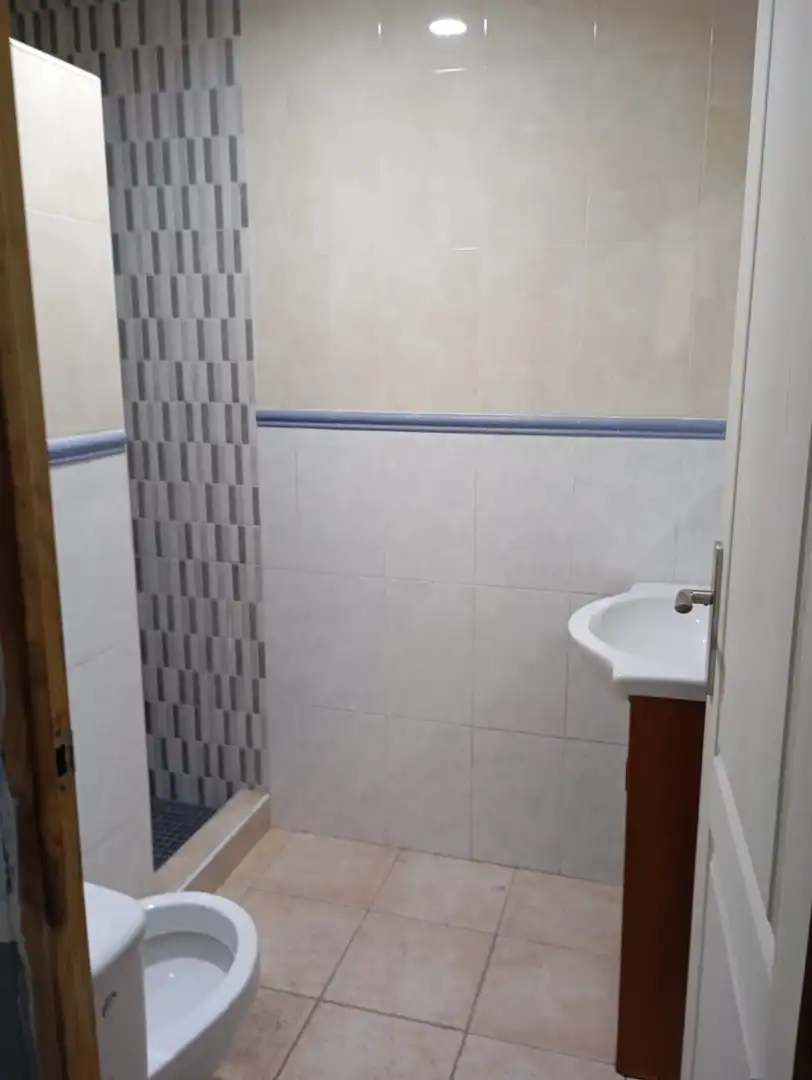 Local en venta en Calle Taramay, 19, Velilla - Velilla Taramay