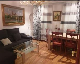 Living room of Flat for sale in Salamanca Capital  with Heating and Balcony