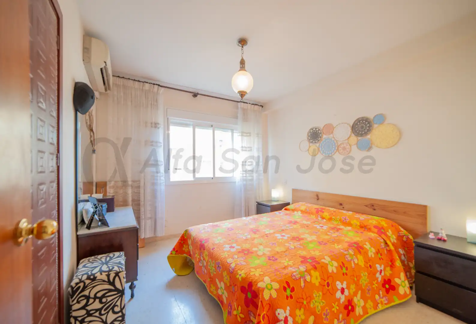 Bedroom of Flat for sale in Sevilla  with Furnished and Balcony