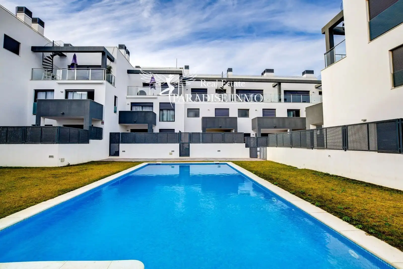 Vista exterior de Ático de alquiler en Santa Eulària des Riu con Aire acondicionado, Calefacción y Terraza