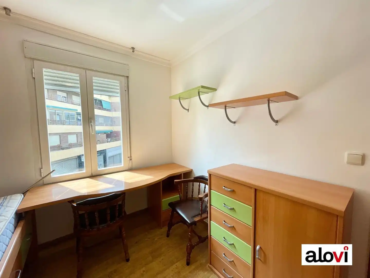 Schlafzimmer von Wohnung zur untervermieten in Granada mit Möbliert und Balkon