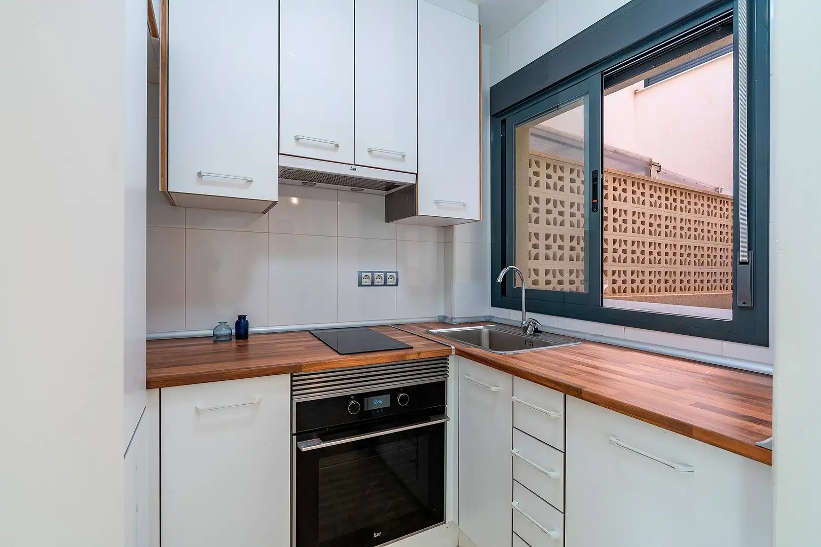 Kitchen of Flat for sale in Vícar  with Air Conditioner, Heating and Private garden