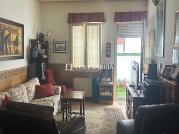 Adossat amb jardí en venda a Las Arenas
