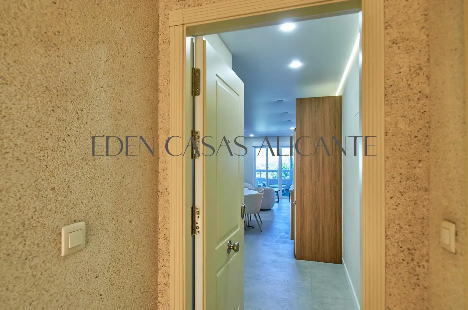 Piso con terraza en venta en Avenida PINTOR FERNANDO SORIA, imagen 23