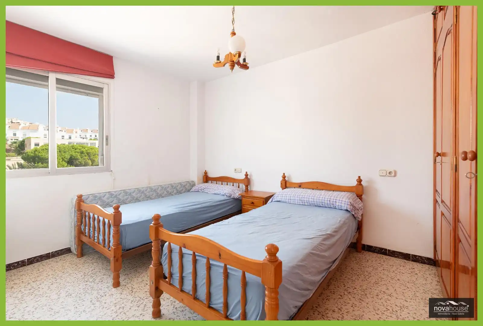 Bedroom of Flat for sale in Rincón de la Victoria  with Air Conditioner, Terrace and Alarm