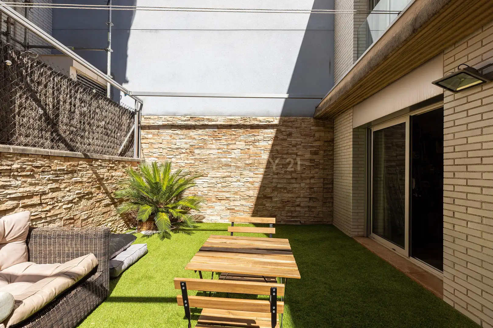 Terrace of Houses for sale in Sant Martí