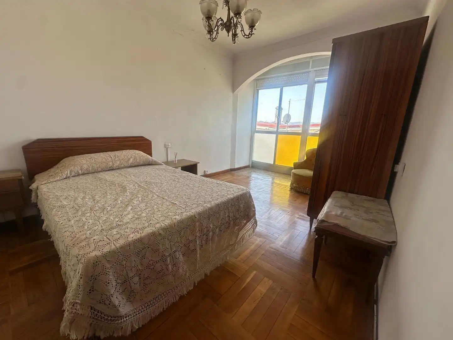 Habitación de Piso en venta en Ourense Capital  con Calefacción