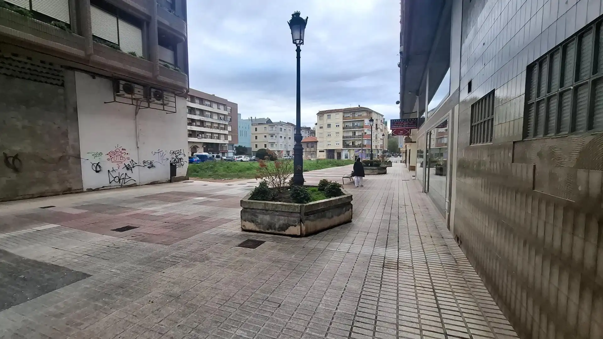 Vista exterior de Local en venta en Torrelavega 