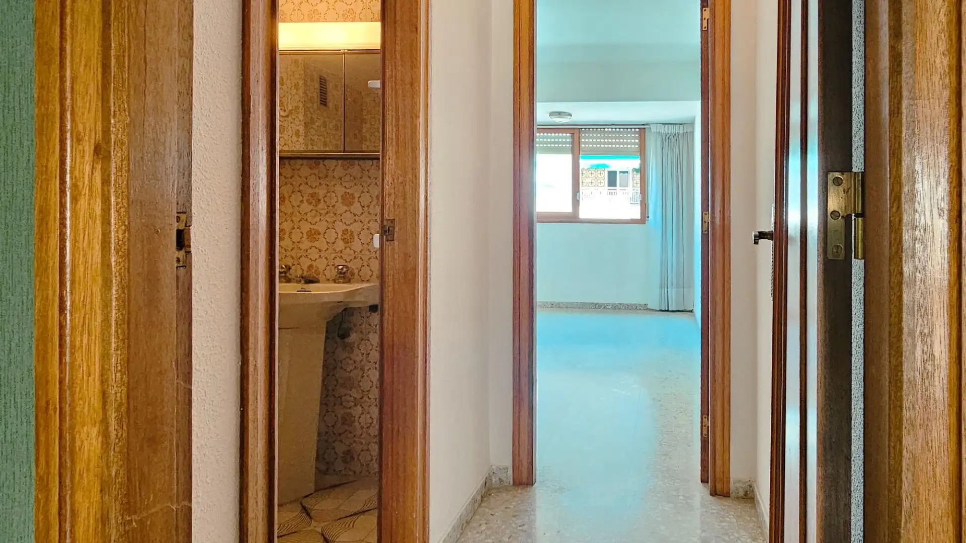 Flat for sale in Gandia  with Storage room and Balcony