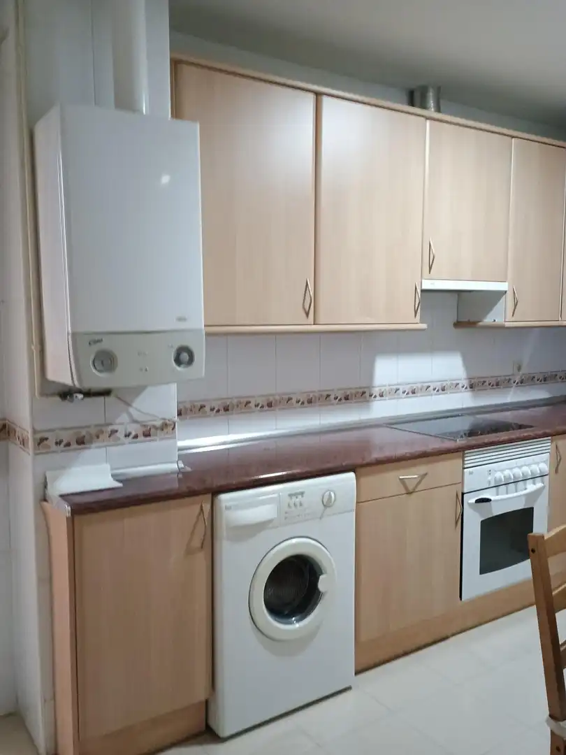 Cocina de Piso de alquiler en Zaragoza con Balcón