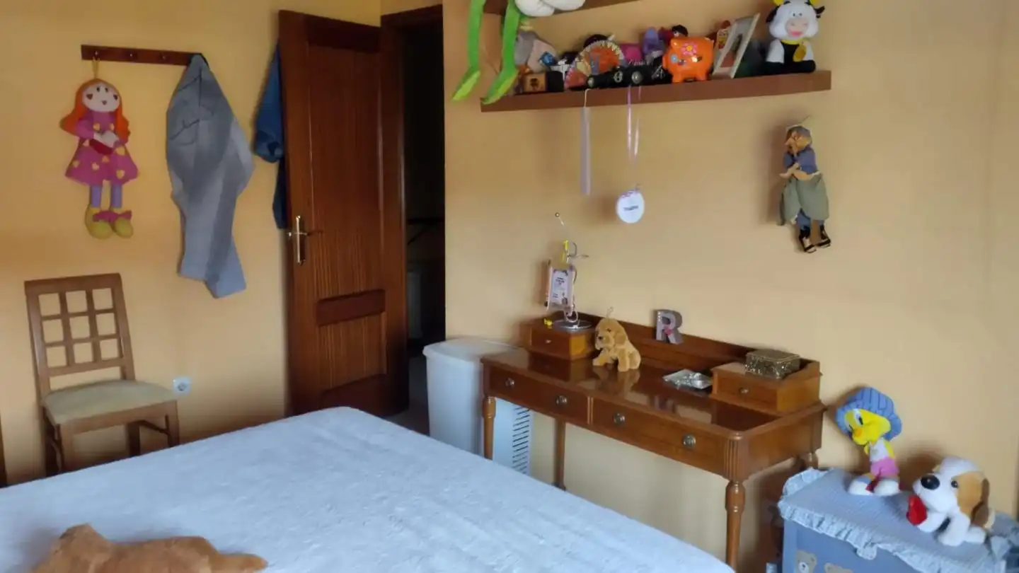 Habitación de Dúplex en venta en Azuqueca de Henares con Aire acondicionado, Calefacción y Amueblado
