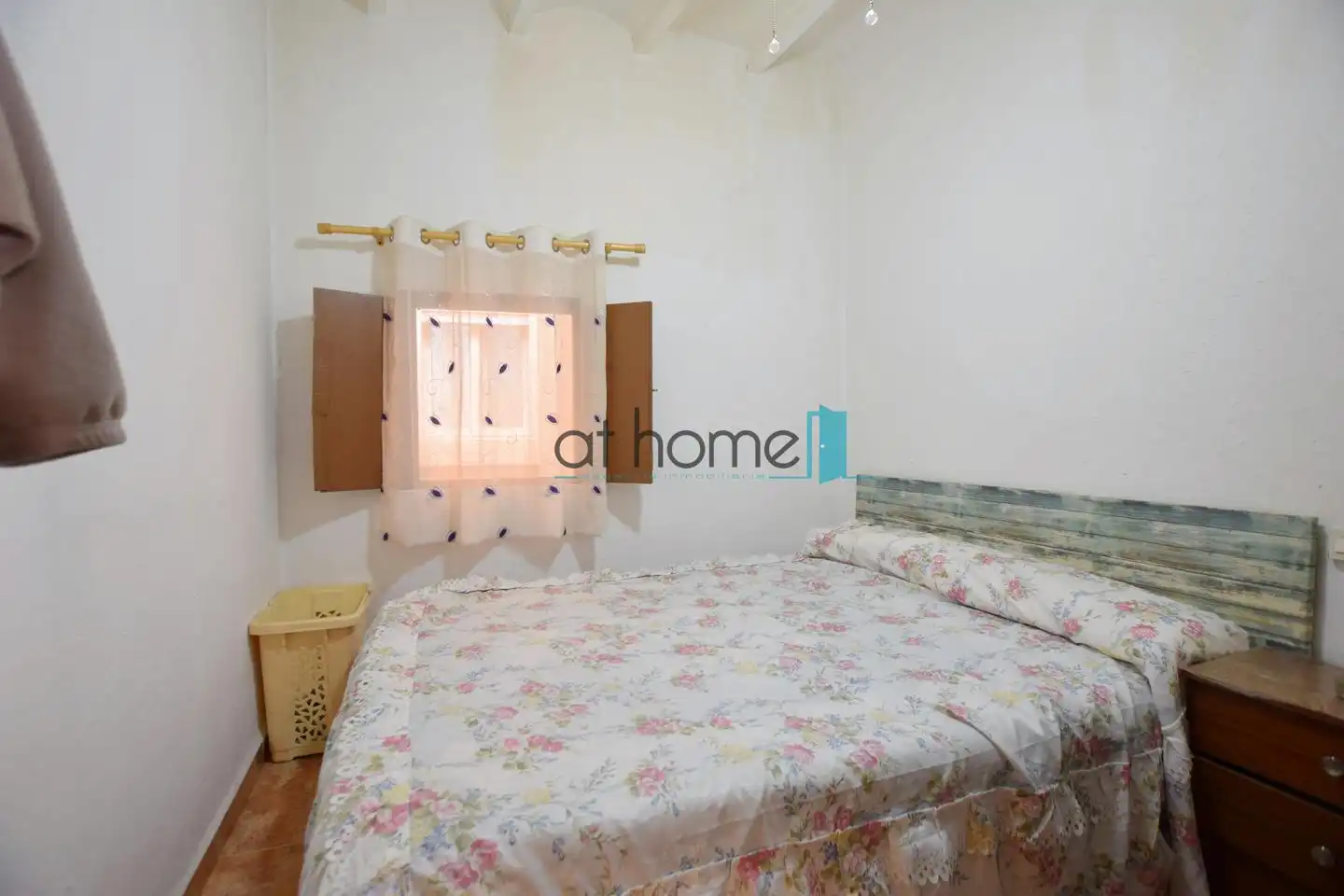 Habitación de Finca rústica en venta en Castellnovo con Terraza y Amueblado