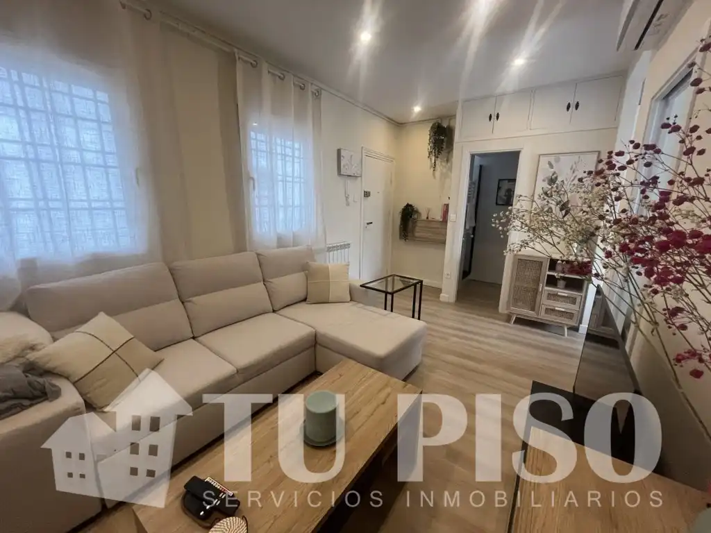 Sala de estar de Piso en venta en Madrid con Aire acondicionado, Calefacción y Amueblado