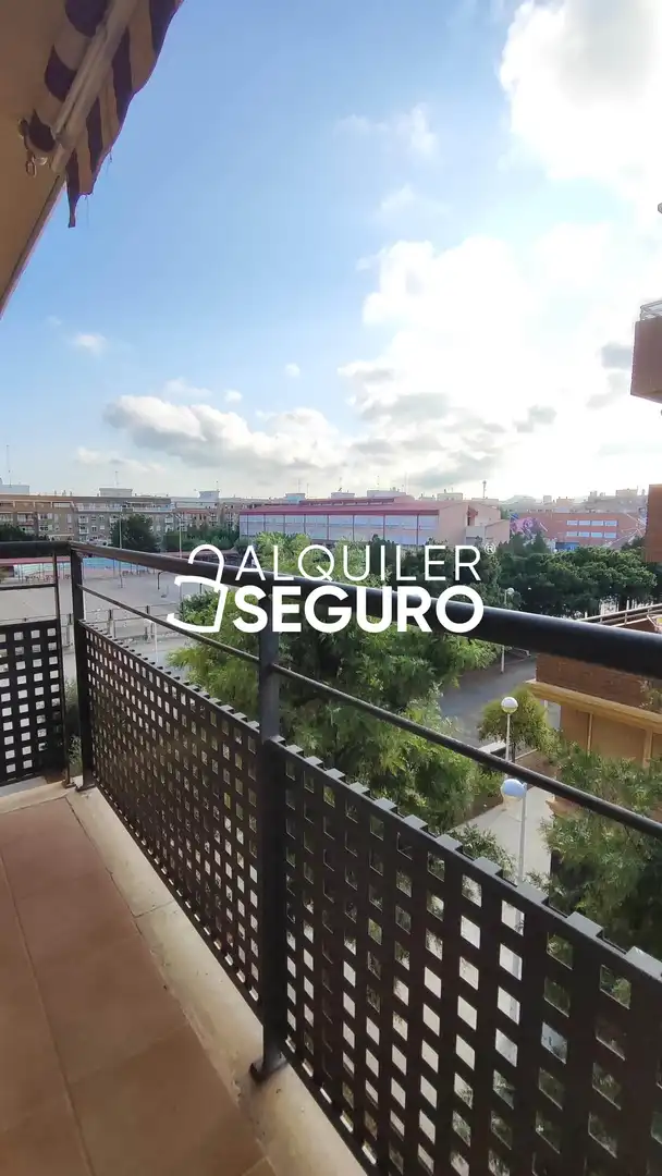 Exterior view of Flat for rent in Sagunto / Sagunt  with Air Conditioner and Furnished