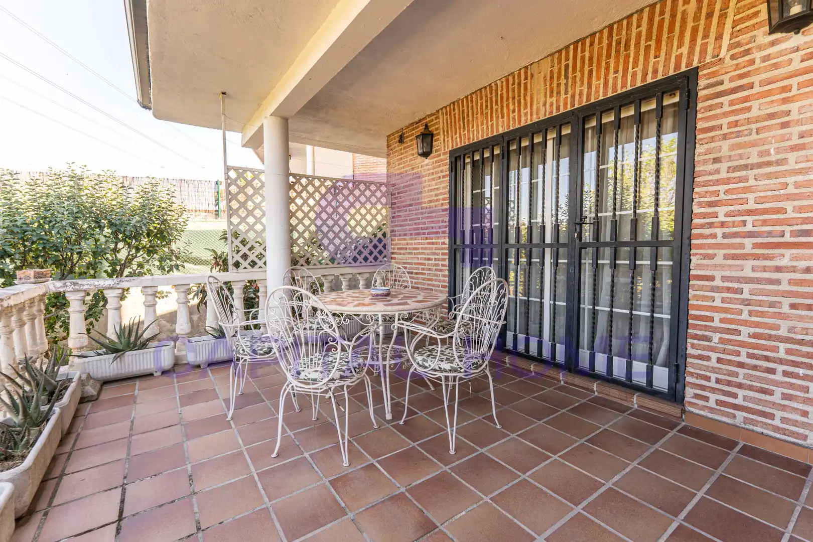 Doppelhaushälfte mit Garten zum Verkauf in Calle del Roble, imagen 59