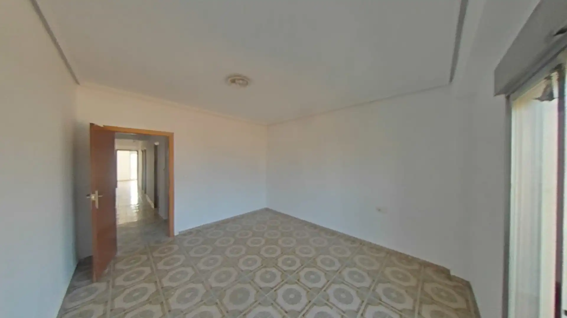 Piso en venta en Valencia con Balcón