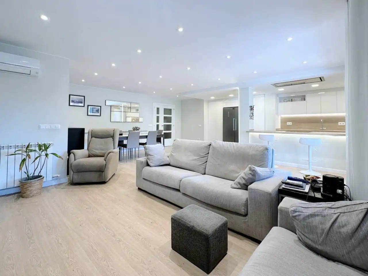 Wohnzimmer von Maisonette zum Verkauf in Manresa mit Klimaanlage, Heizung und Parkett
