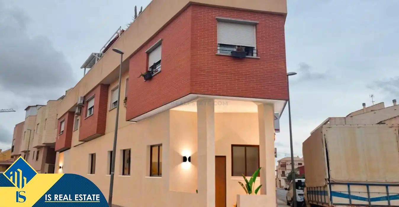 Vista exterior de Apartament en venda en Pilar de la Horadada amb Aire condicionat, Calefacció i Terrassa