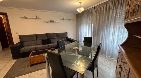 Foto 2 de Piso de alquiler en Esteiro, Ferrol