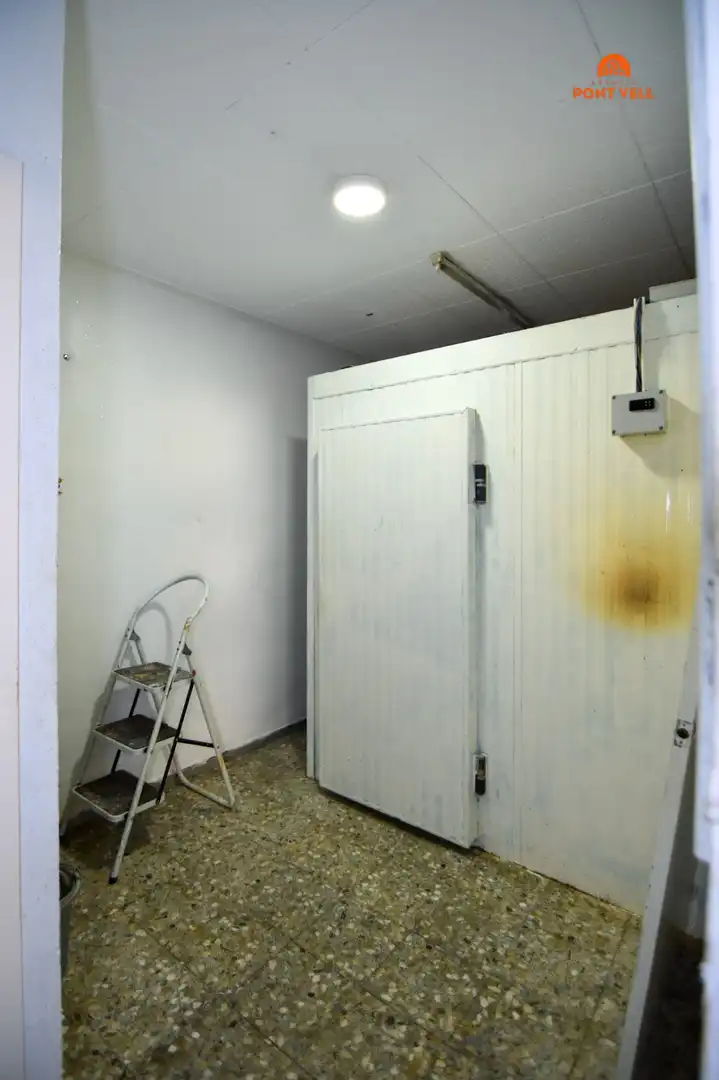 Business premises for sale in La Bisbal d'Empordà, imagen 4