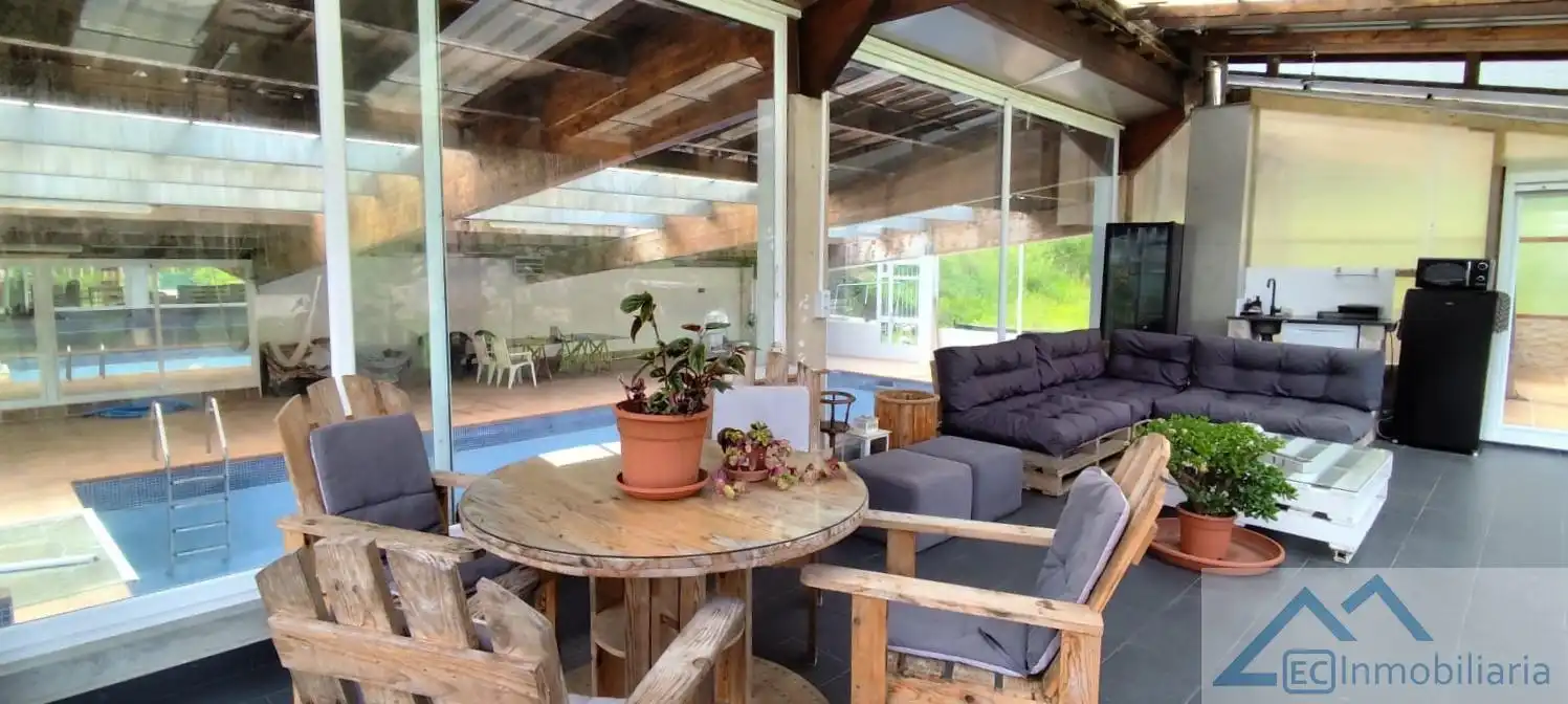 Terraza de Casa o chalet en venta en Ribamontán al Monte con Calefacción y Piscina