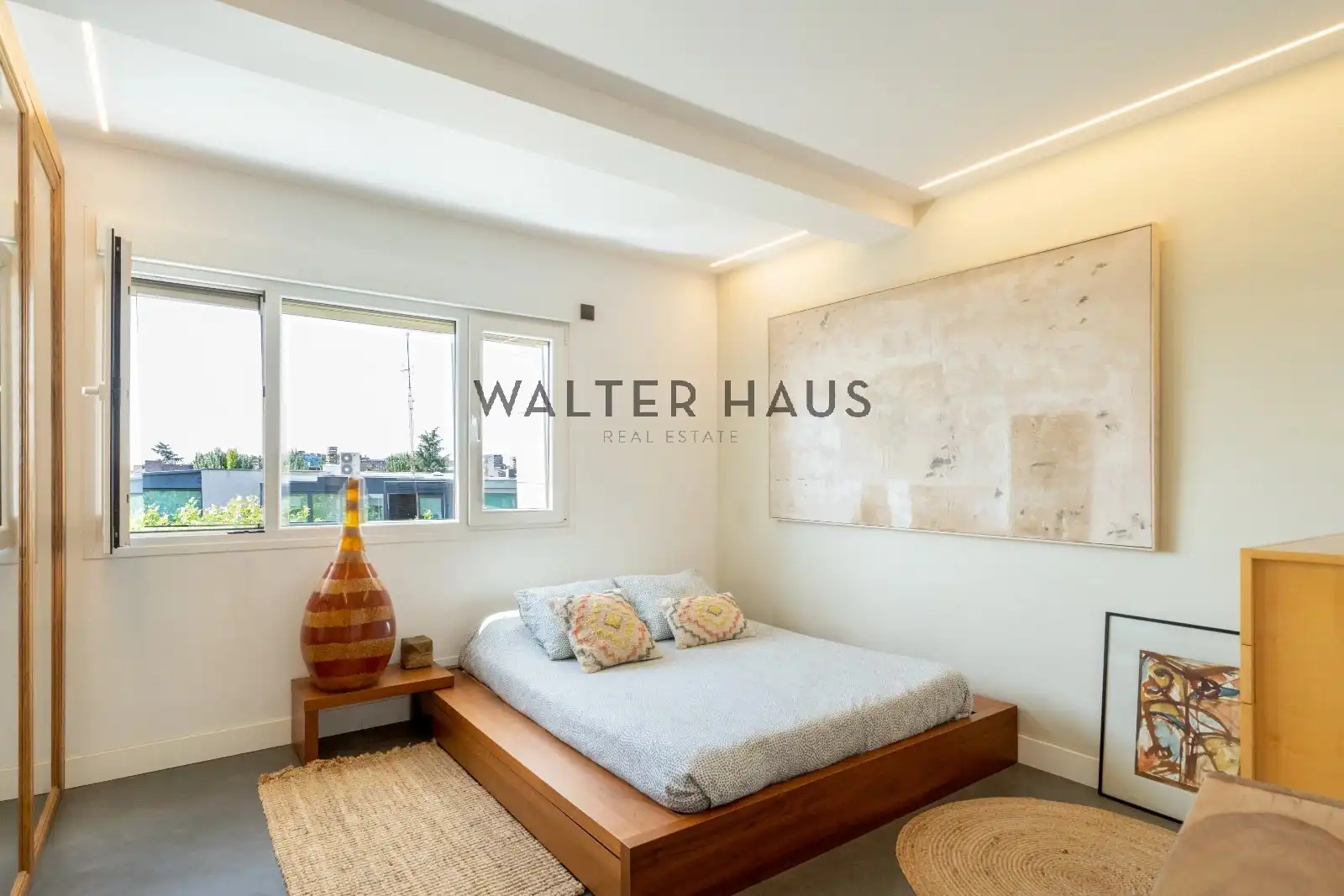 Bedroom of Flat for sale in Madrid  with Air Conditioner, Heating and Storage room