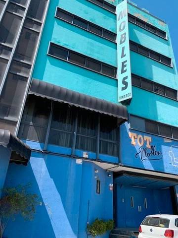 Edificio en Venta en Carretera de Barcelona en La Clota - Zona industrial