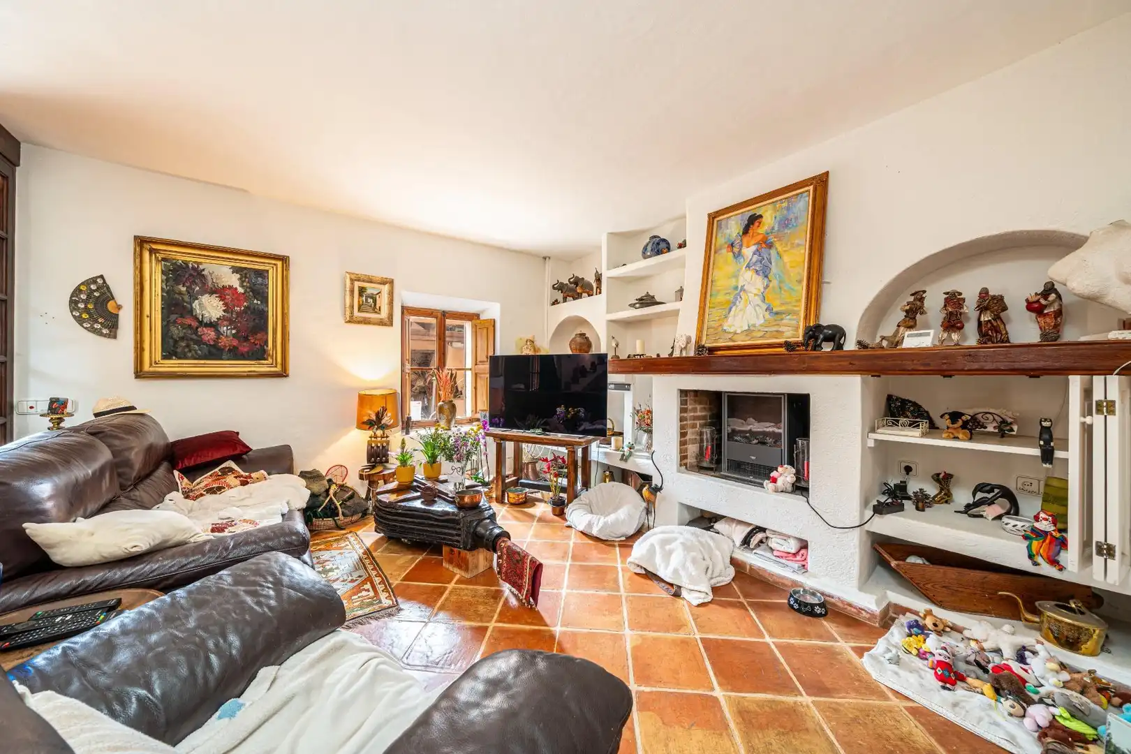 Sala de estar de Finca rústica en venta en Algaida con Aire acondicionado, Calefacción y Jardín privado