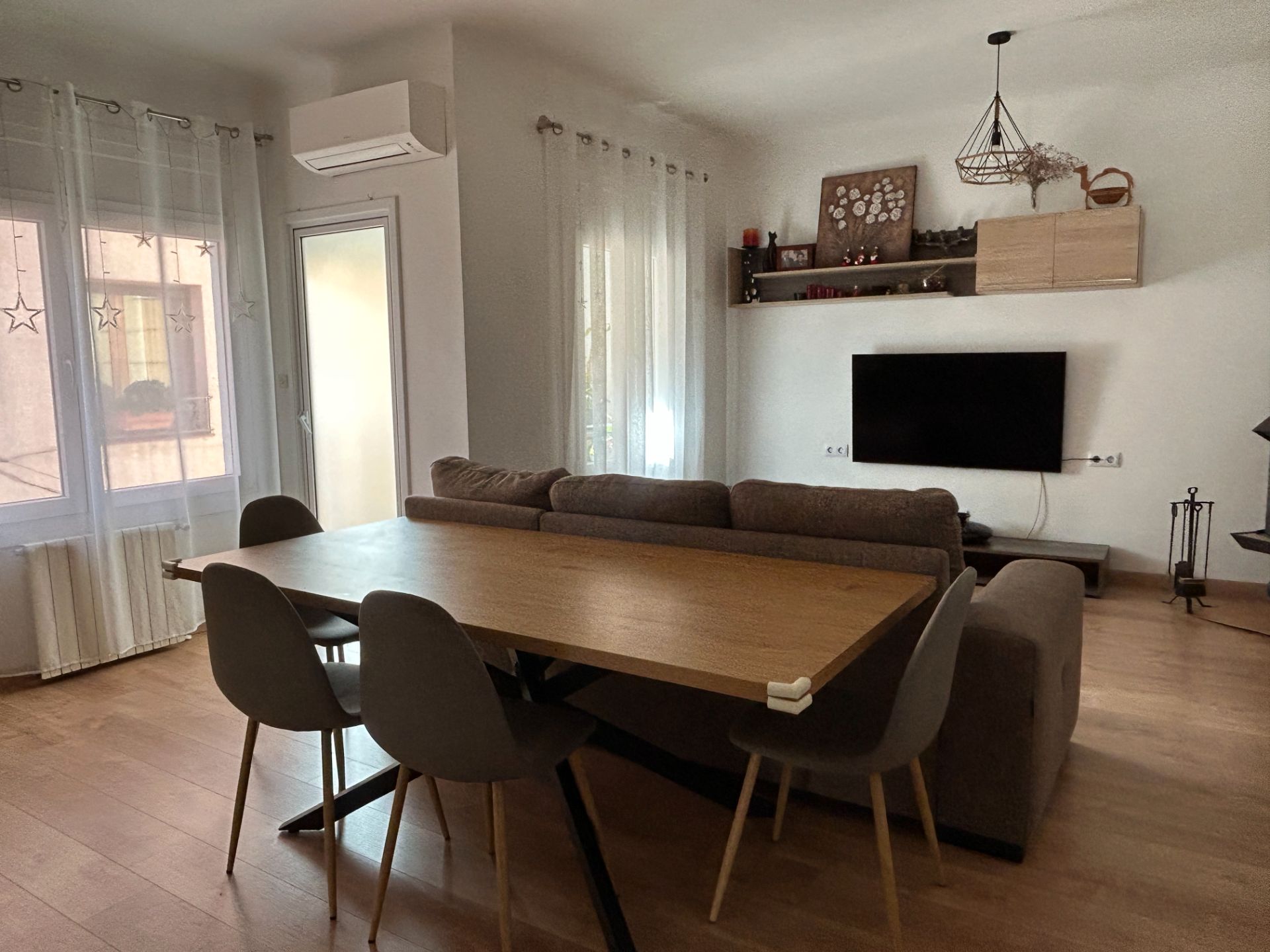 Dining room of Single-family semi-detached for sale in Castelló d'Empúries  with Air Conditioner, Heating and Terrace