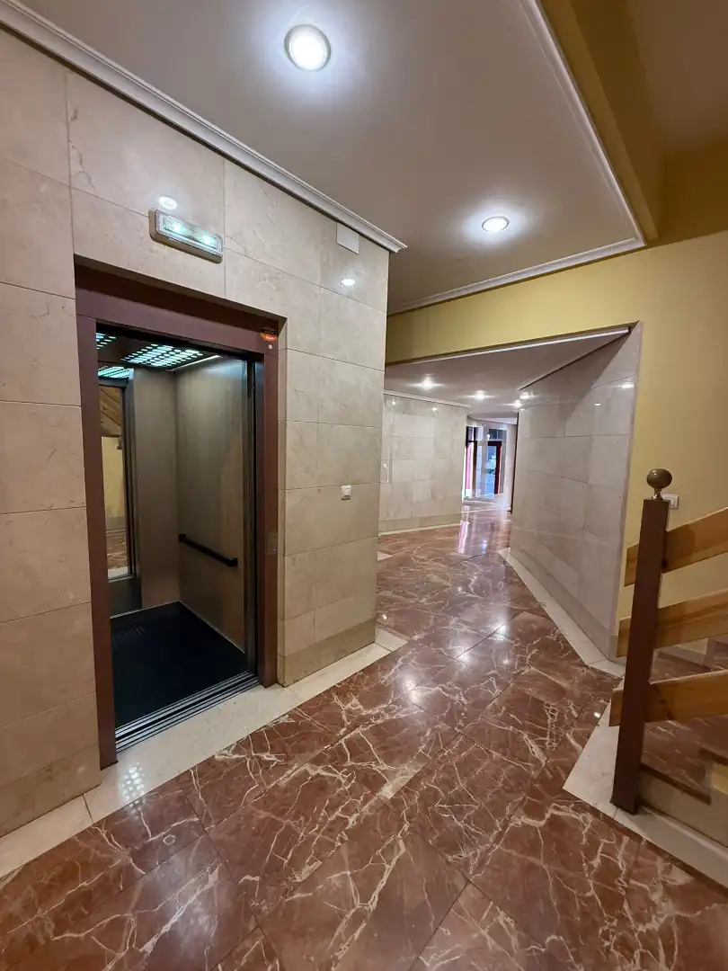 Wohnung mit Aufzug zum Verkauf in Calle Bermúdez de Castro 58, imagen 42
