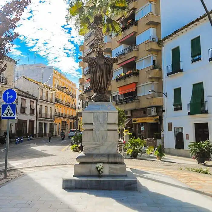 Vista exterior de Casa adosada en venta en Coín