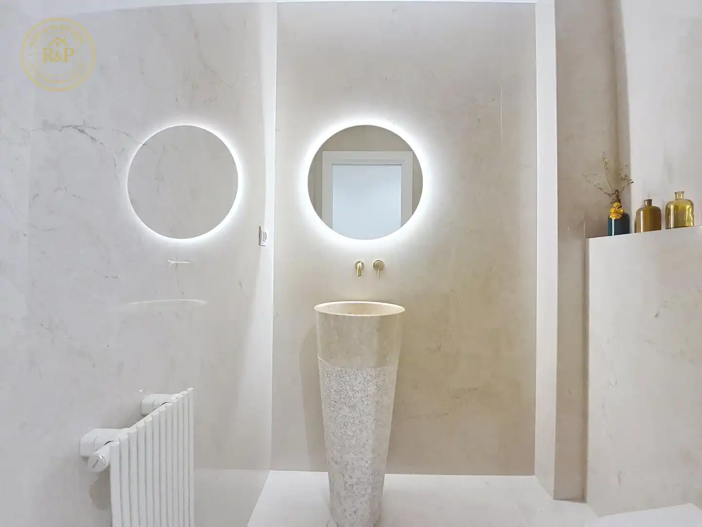 Bathroom of Flat for sale in Barcelona  with Heating, Storage room and Swimming Pool