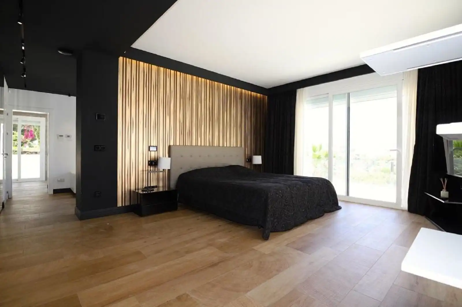 Bedroom of Houses for sale in Málaga  with Air Conditioner, Private garden and Terrace
