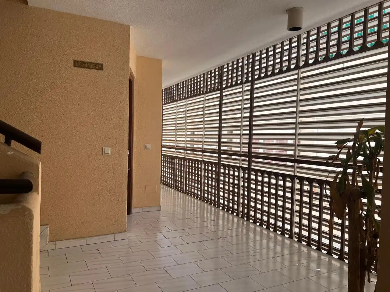 Office for rent in Fuengirola  with Air Conditioner