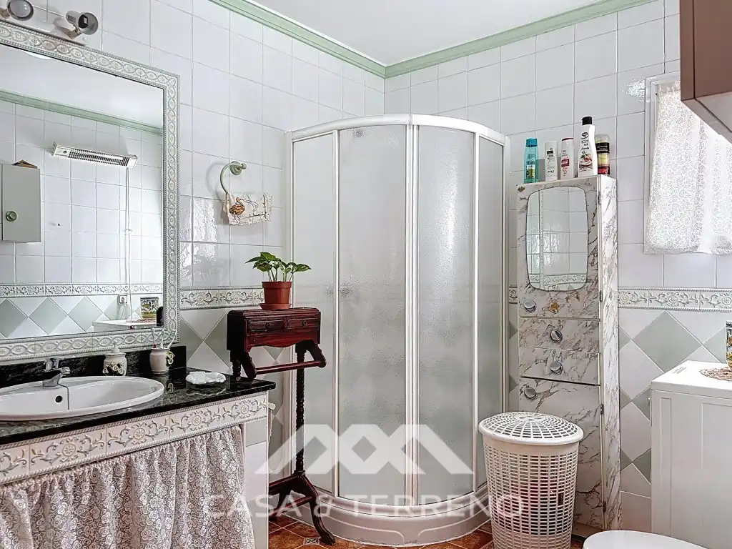 Bathroom of Houses for sale in Zafarraya  with Heating, Furnished and Balcony