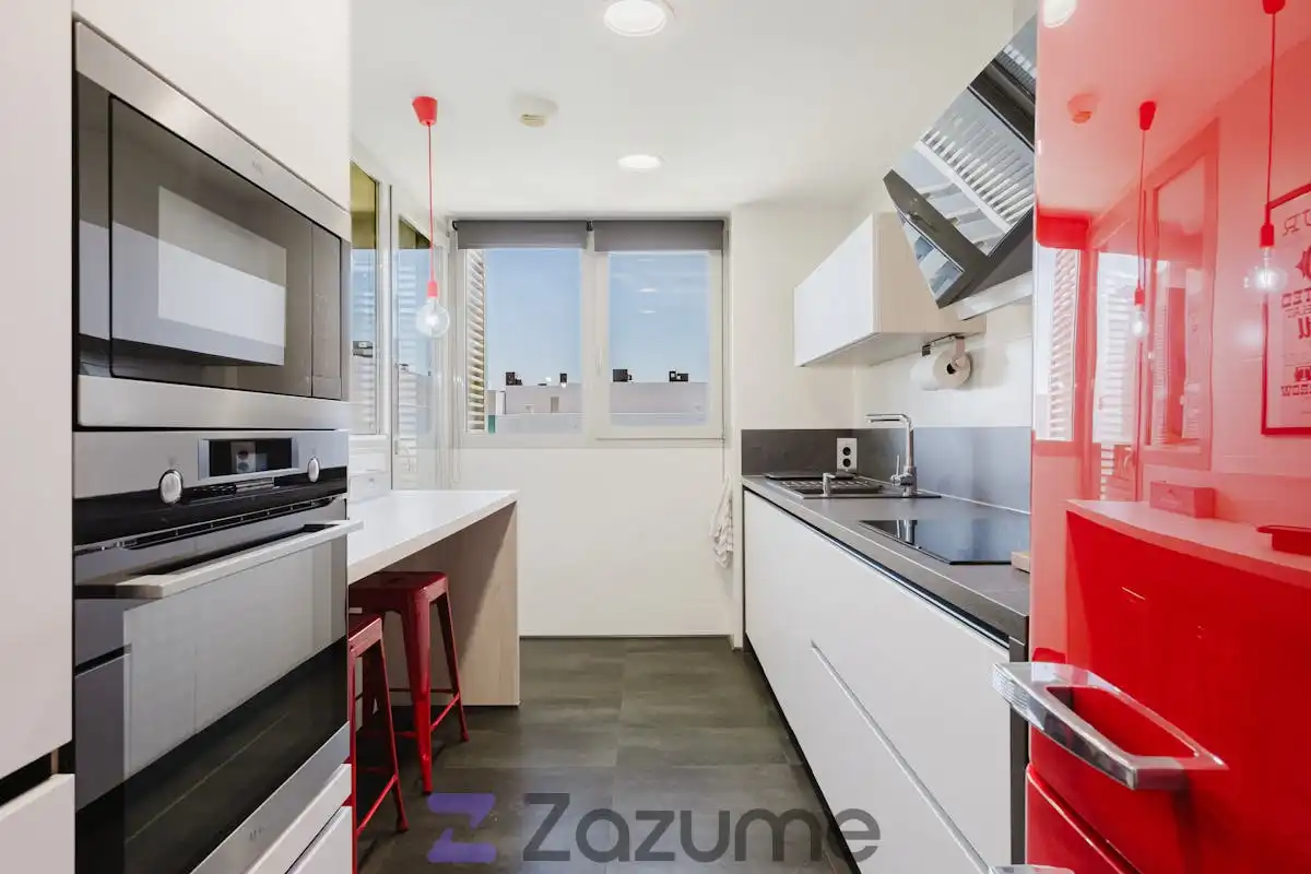 Kitchen of Flat for rent in Madrid  with Air Conditioner, Heating and Private garden