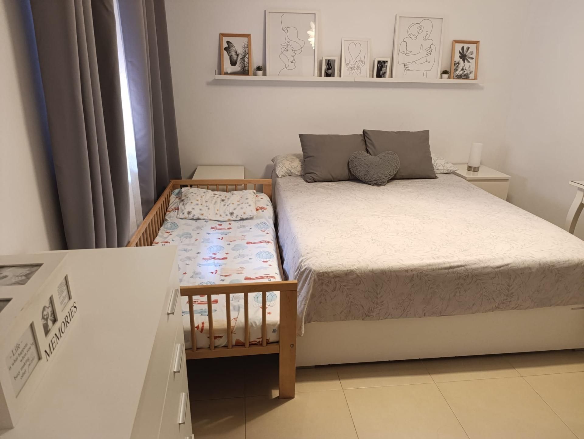 Dormitori de Casa adosada en venda en Algeciras amb Terrassa