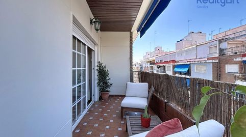 Foto 2 de Piso en venta en Los Remedios, Sevilla Capital