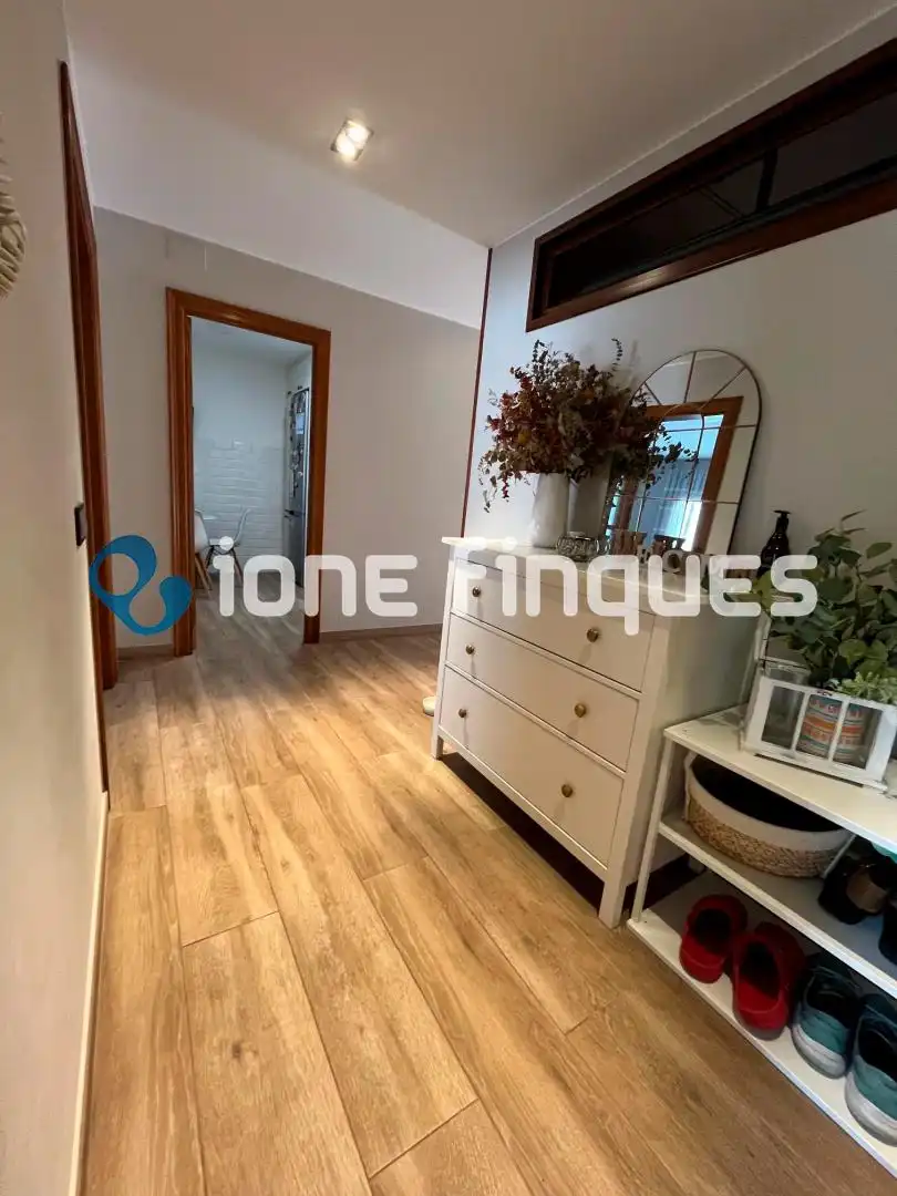 Wohnung zum Verkauf in Terrassa mit Heizung, Balkon und Internet