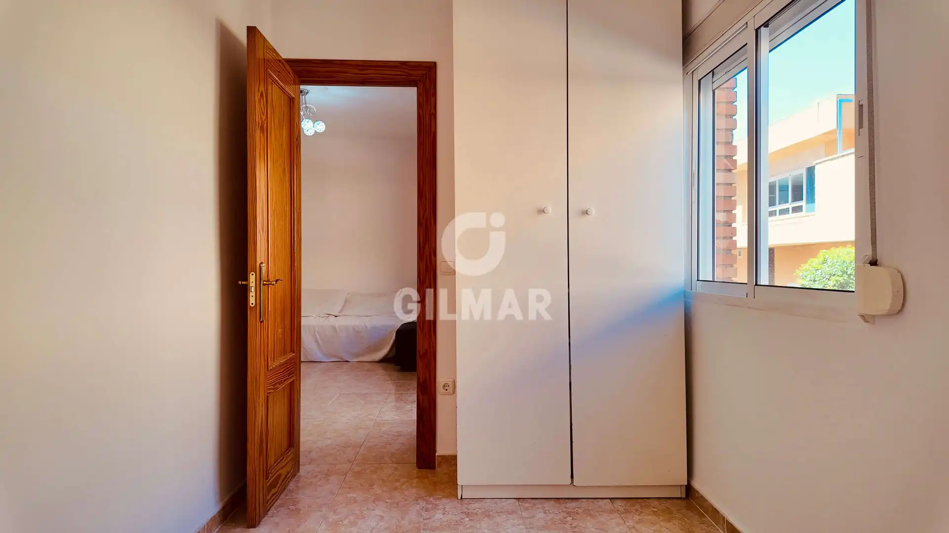 Habitación de Piso en venta en Fuengirola con Calefacción y Balcón
